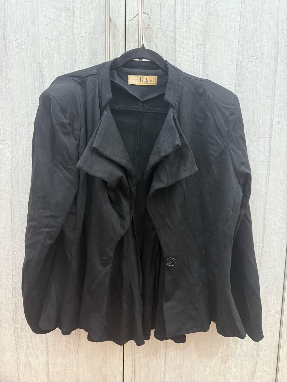 Hybrid & company Black Ruffle-Front Blazer Jacket